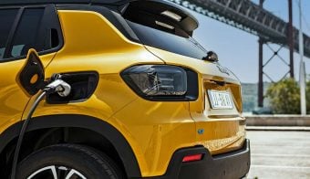 Jeep Avenger cargador