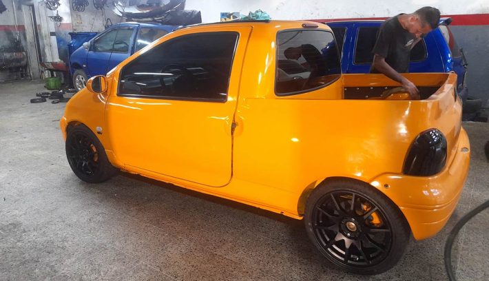 Pick up Renault Twingo trasera