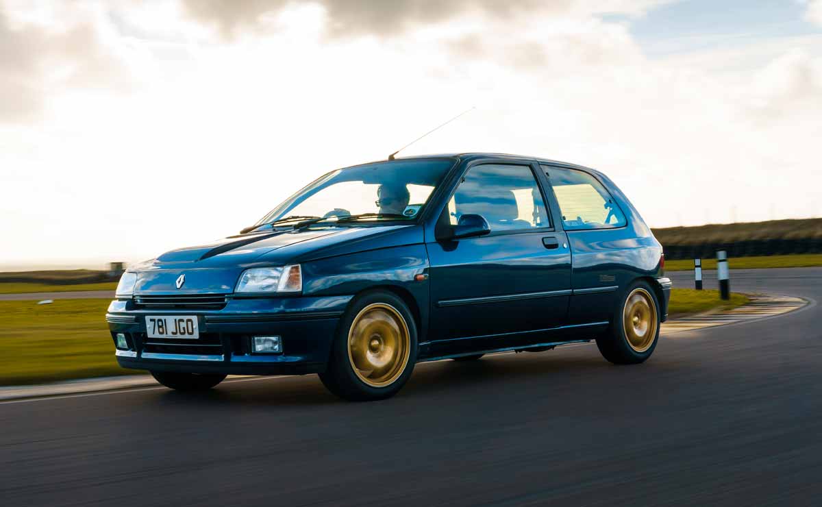 Renault-Clio-Hot-Hatch