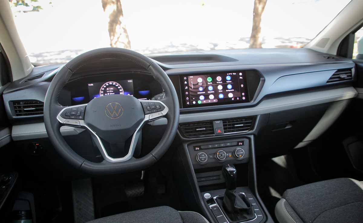 Volkswagen-Taos-Interior-2