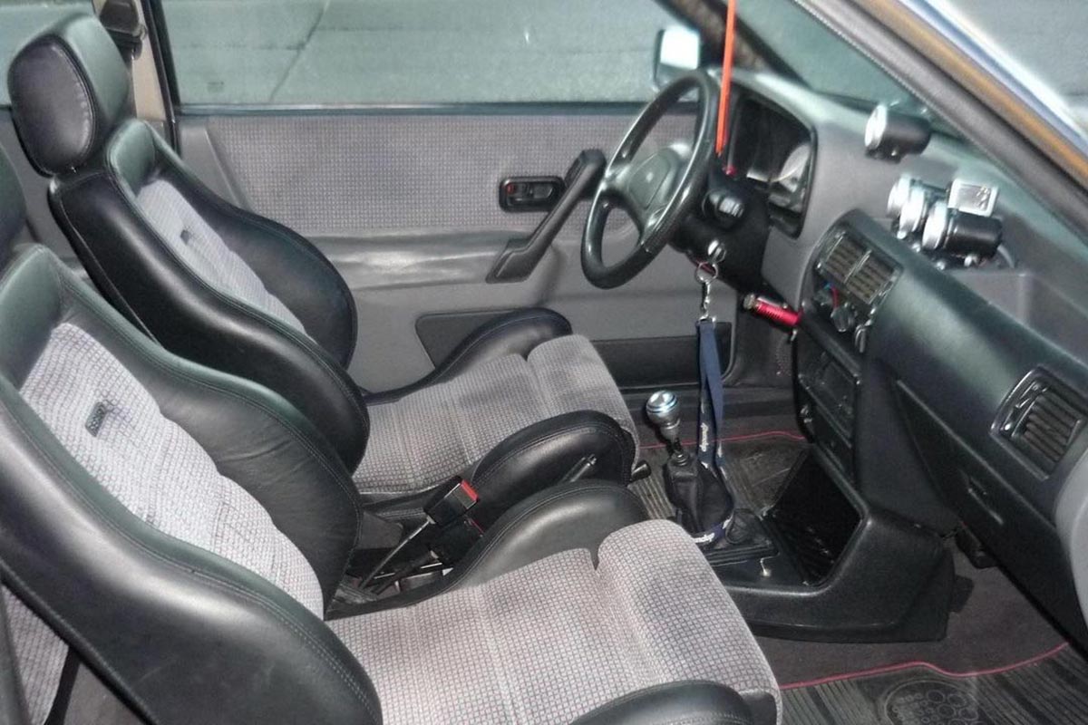 Ford Escort RS interior