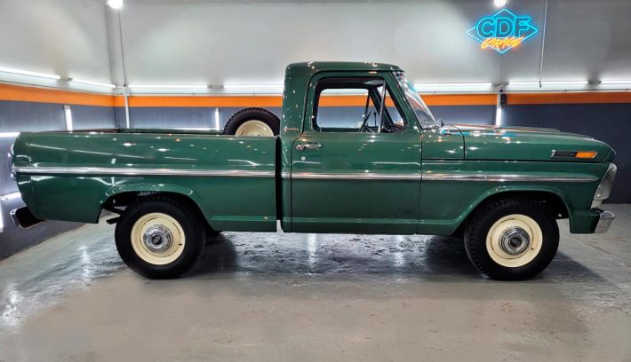 Ford F100 destacada