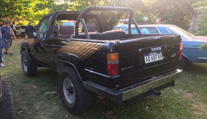 Toyota Hilux 4Runner trasera 1
