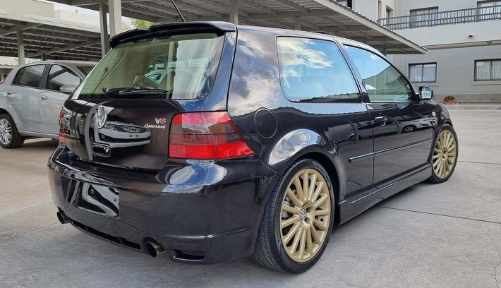 Volkswagen Golf trasera