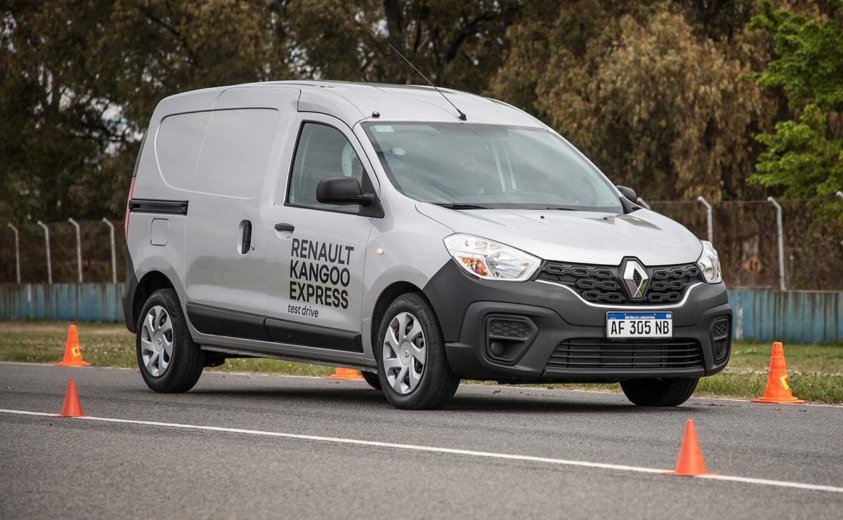 Renault-Kangoo-Master-Test-frenada-sin-carga