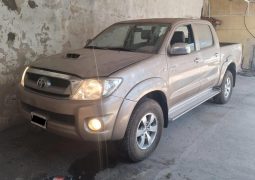 Toyota HIlux 0km frente