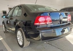 Volkswagen Bora 1.8 0km trasera