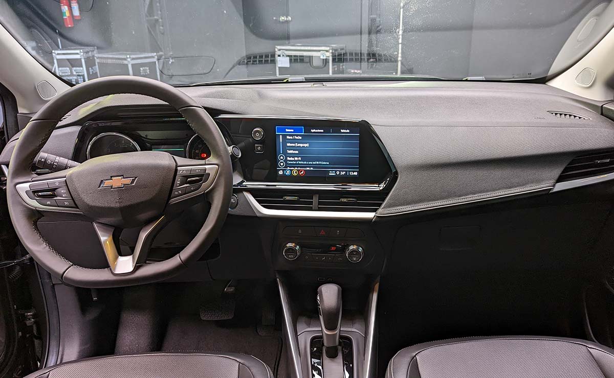 Chevrolet Montana 2023 interior