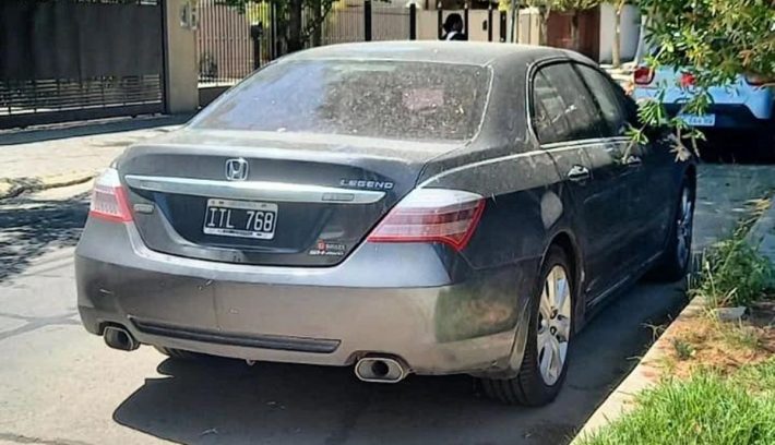 Honda Legend trasera