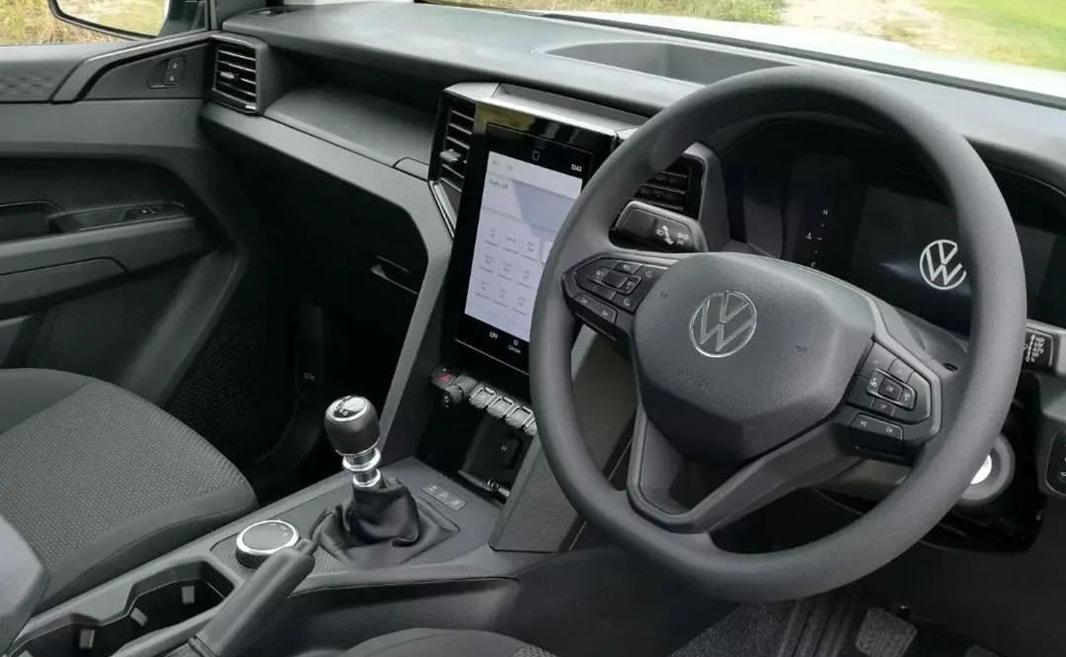 Nueva Volkswagen Amarok cabina simple interior
