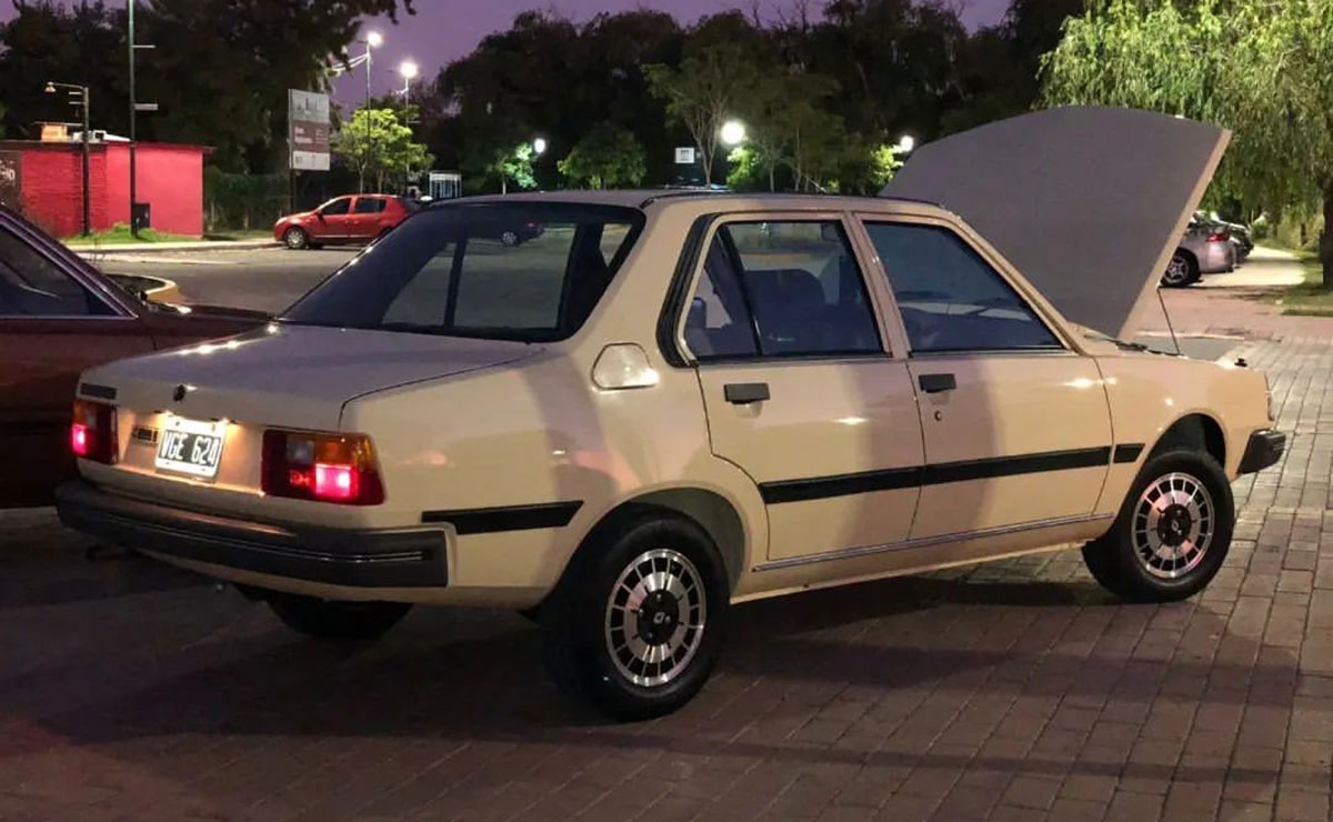 Renault 18 trasera