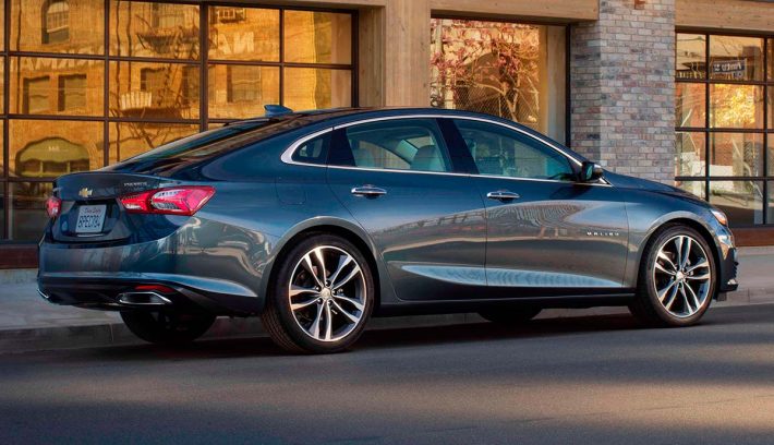 Chevrolet Malibu trasera