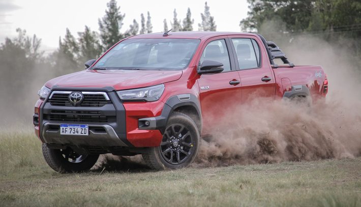 toyota hilux pick ups