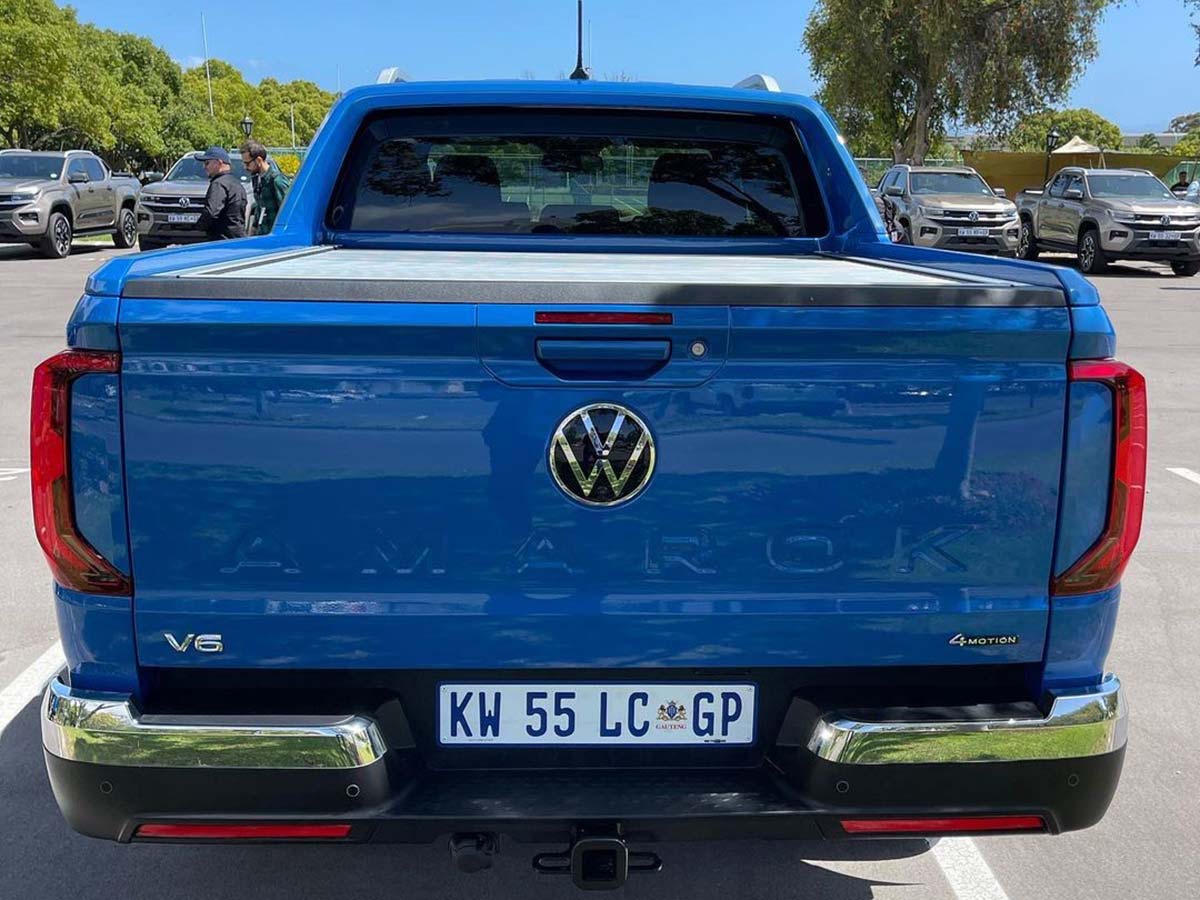 Volkswagen Amarok trasera