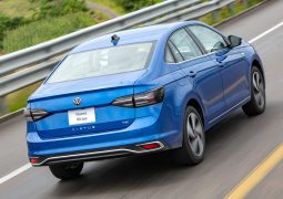 Volkswagen Virtus trasera