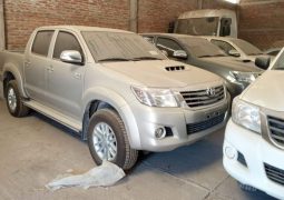 10 Toyota Hilux sin rodar 4