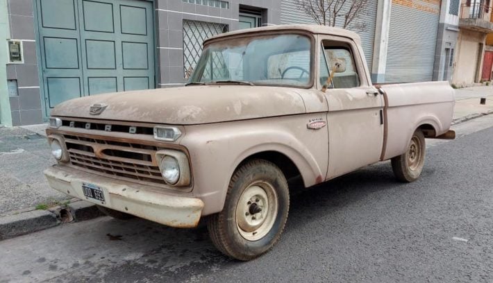 Ford F100 1966 polvo