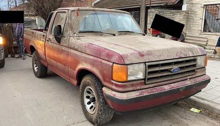 Ford F100 XLT frente