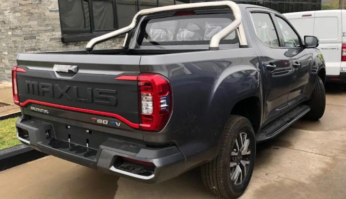 Pick up Maxus T90 trasera