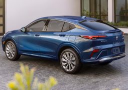 SUV Buick Envista trasera
