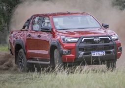 Toyota Hilux Conquest Accion (1)