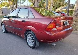 Ford Focus 1.8 Ghia Security trasera