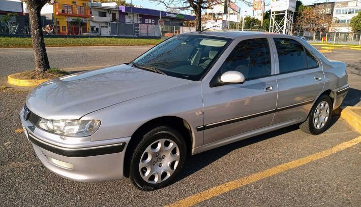 Peugeot 406 perfil