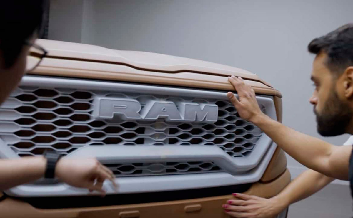 RAM pick up parrilla
