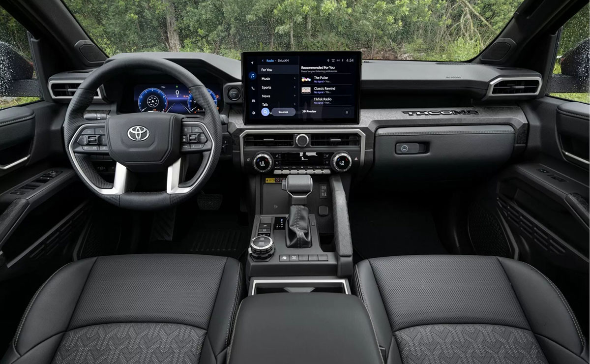 Interiores Toyota Tacoma 2024