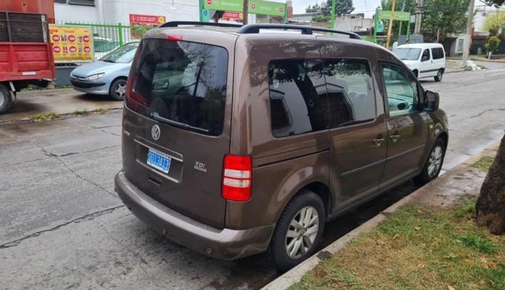 Volkswagen Caddy trasera