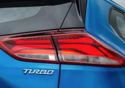 Chevrolet Tracker teaser