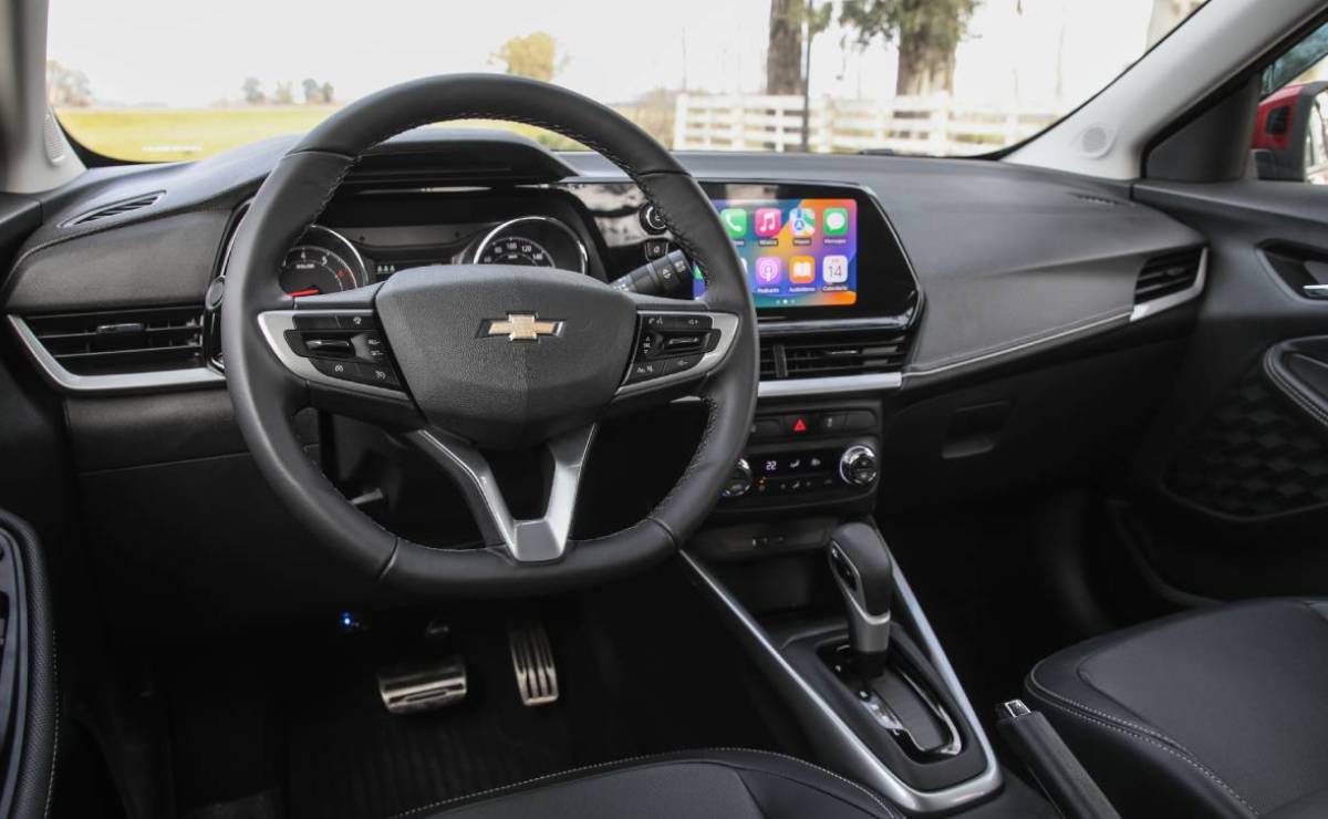 Chevrolet Montana Premier Interior (2)
