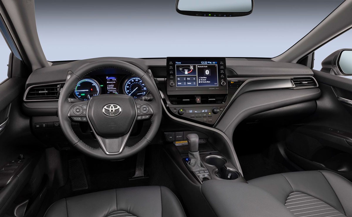Toyota Camry 2024 interior