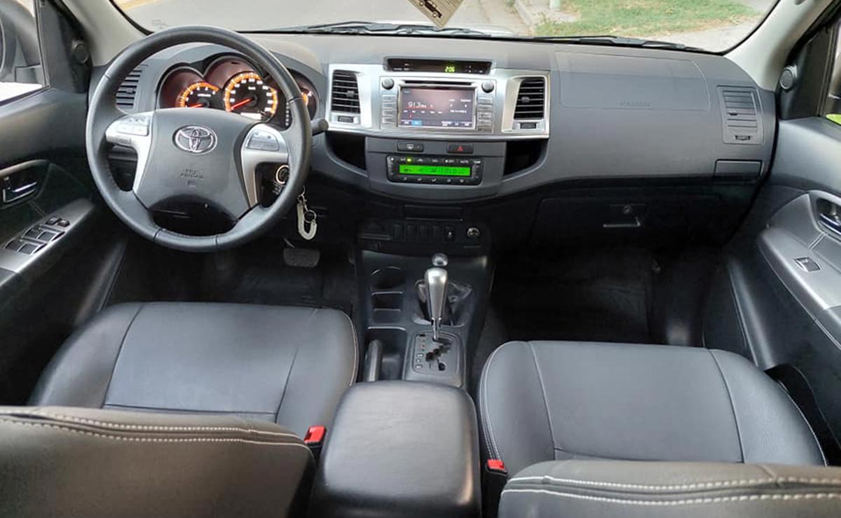 Toyota Hilux 2015 interior