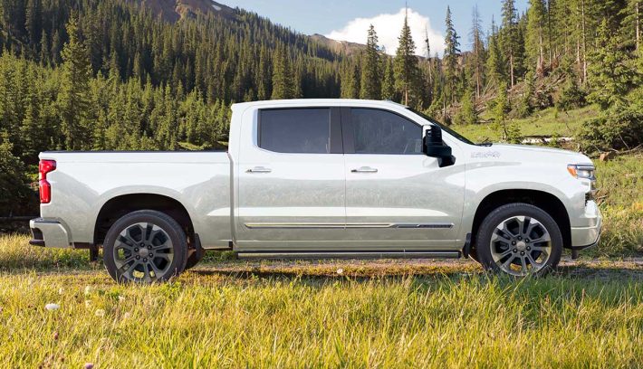 Chevrolet Silverado perfil
