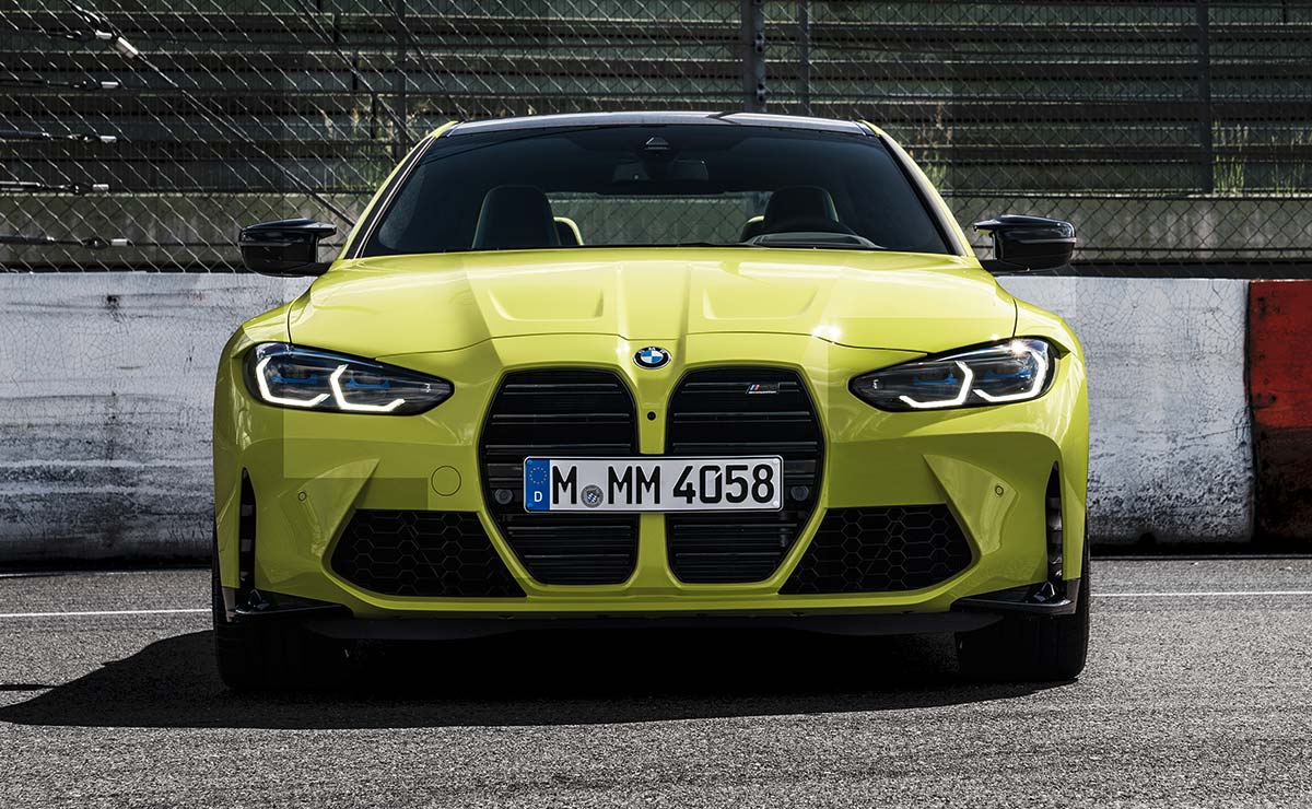 BMW M4 Competition Coupe trompa