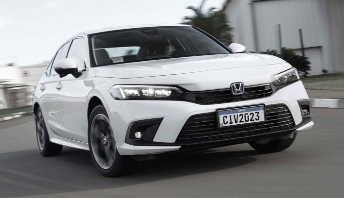 Honda Civic e hev sedan accion