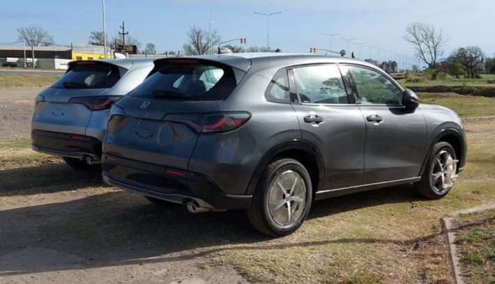 Honda ZR V trasera