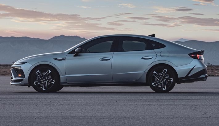 Hyundai Sonata 2024 perfil