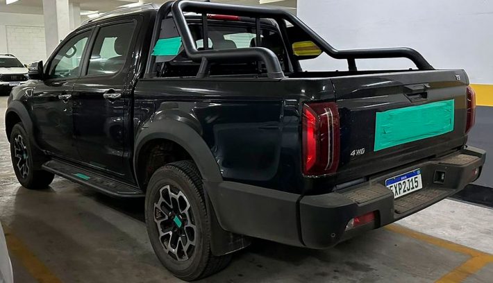 Pick up Jac T9 Hunter trasera
