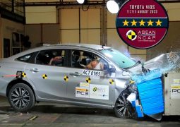 Toyota Yaris sedan pruebas de choque