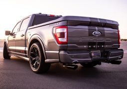 Ford F 150 Super Snake 2023 trasera