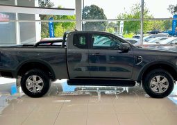 Ford Ranger Super Cab perfil