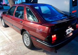 Ford Sierra Ghia trasera