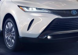Toyota Venza Limited teaser