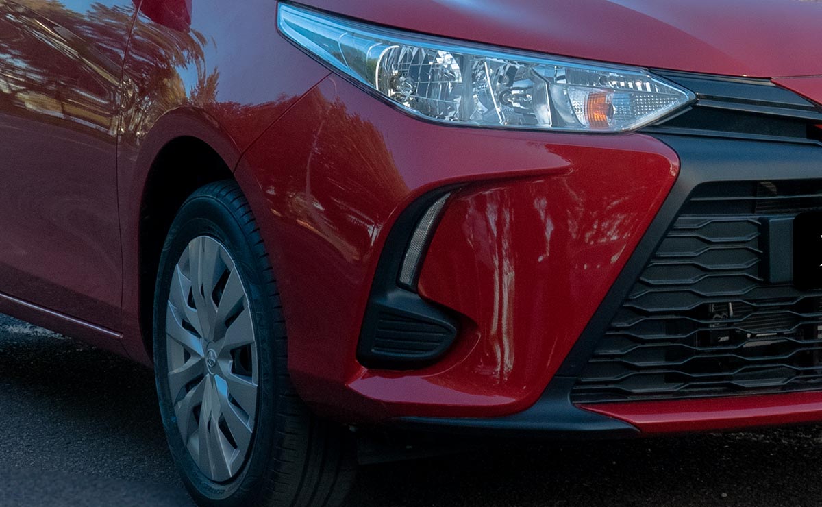 Toyota Yaris XS CVT teaser