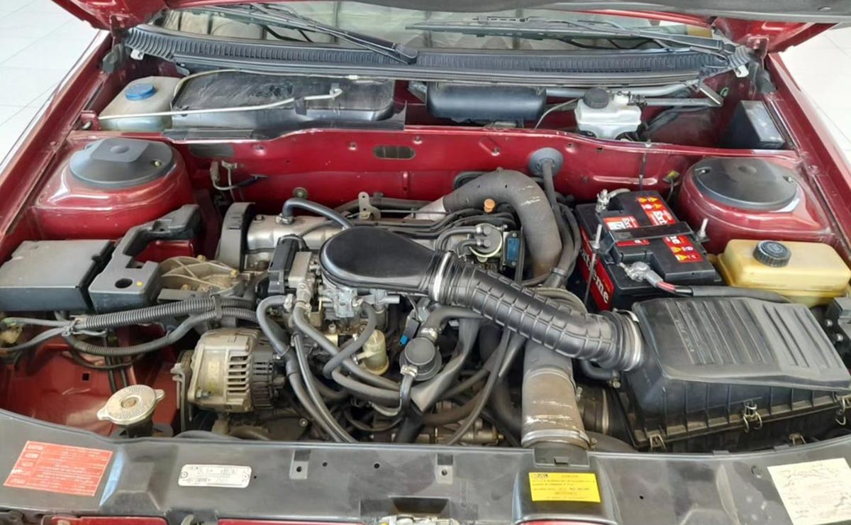 Peugeot 405 GR motor