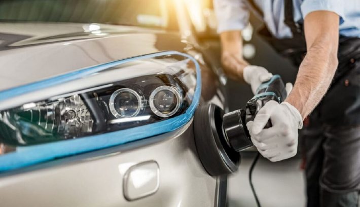 Cómo pasar una pulidora para auto