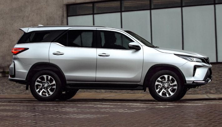 Toyota SW4 SRX 2024 perfil