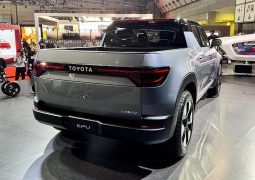 Toyota pick up compacta trasera